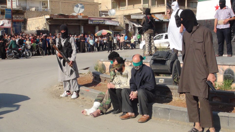 A photo published by The Coordination Committee in Raqqa on Facebook shows the preparation for the execution