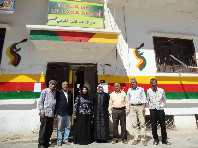 Members of the Mala Gel in the western district of Qamishli. Photo by Bakhtiar Hassan